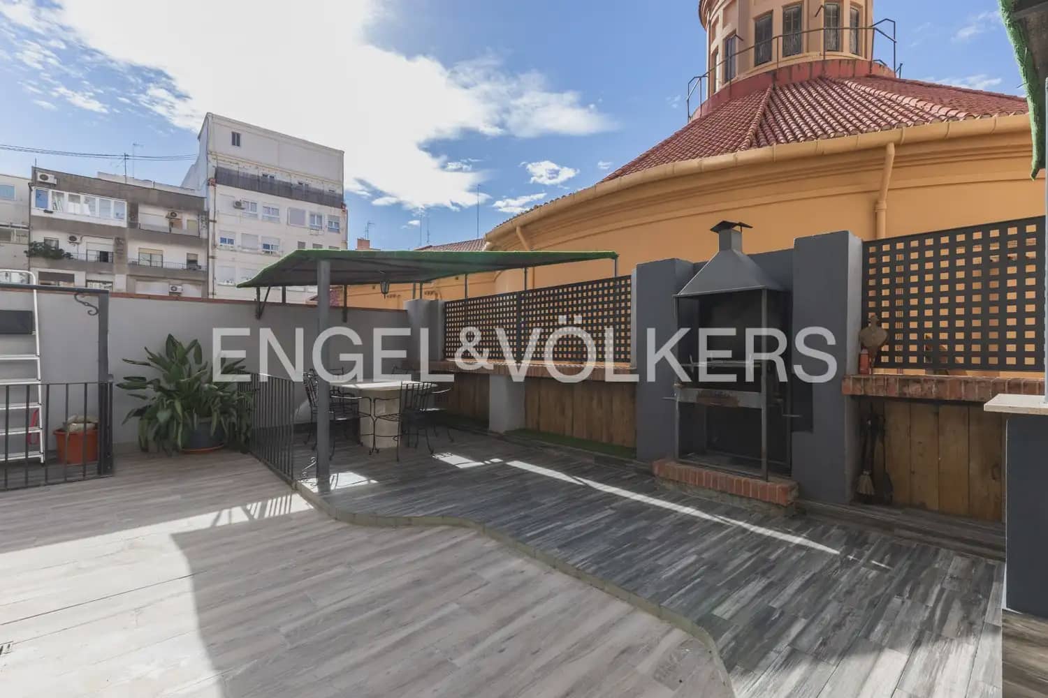2 Zimmer Wohnung zu vermieten in Valencia Stadt - 2.500 € (Ref: 9948620)
