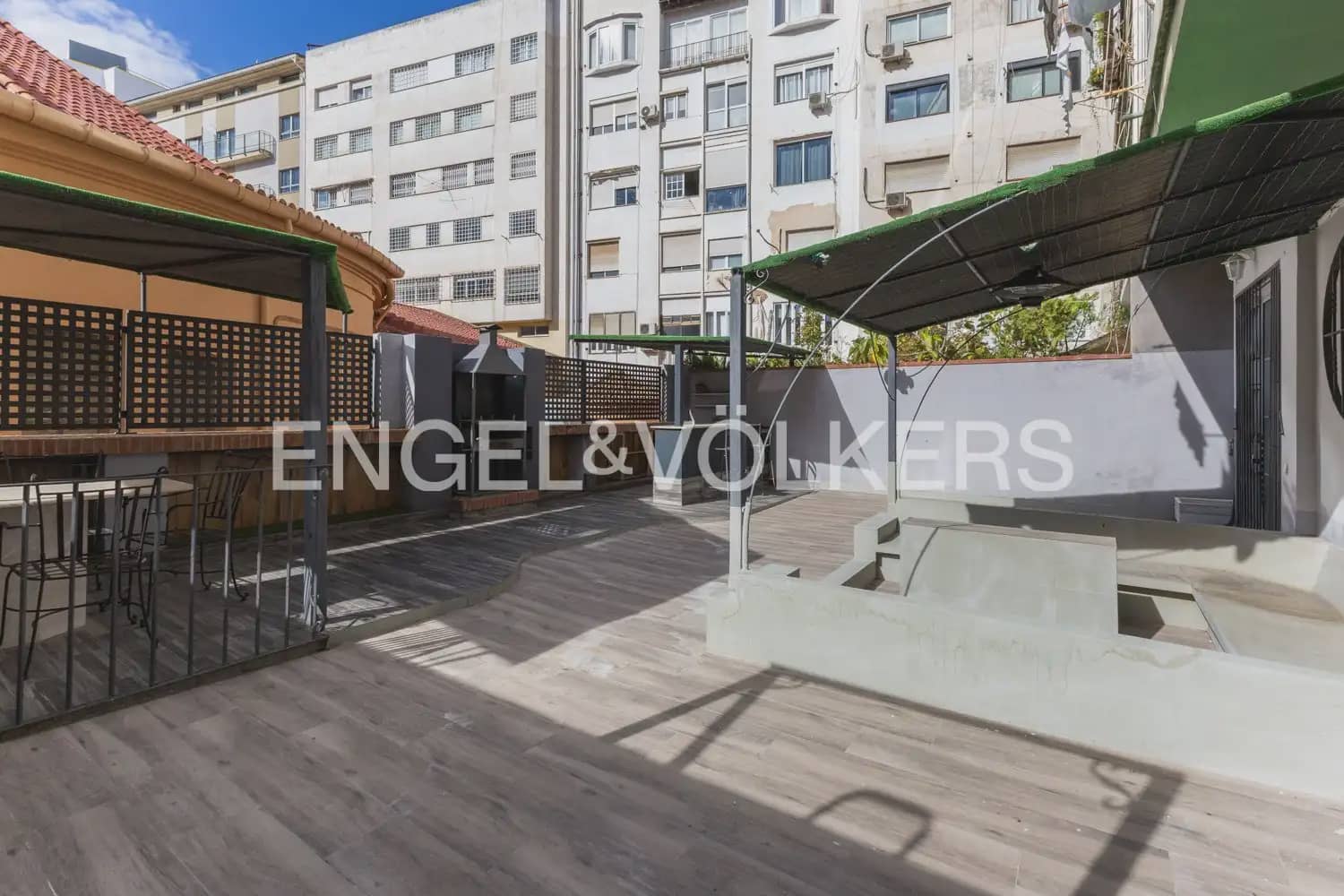 2 Zimmer Wohnung zu vermieten in Valencia Stadt - 2.500 € (Ref: 9948620)