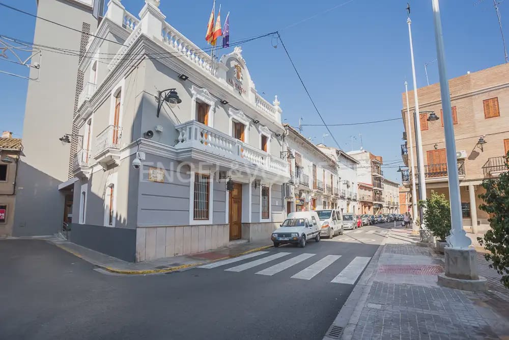 3 sovrum Lägenhet att hyra i Meliana - 1 050 € (Ref: 9948796)