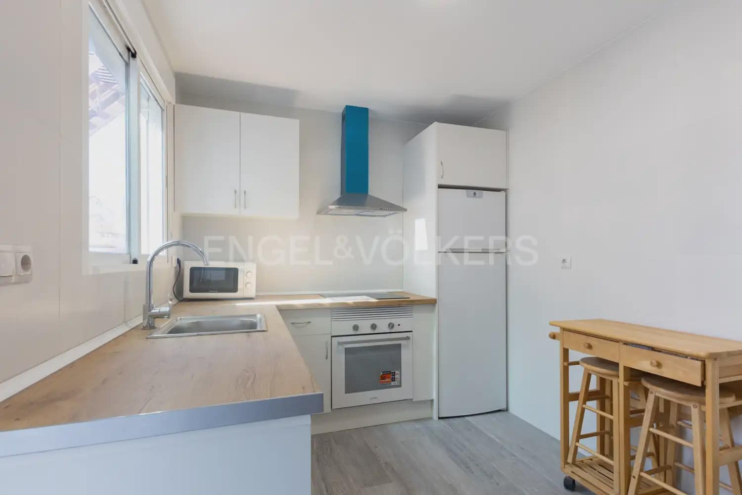 3 sovrum Lägenhet att hyra i Meliana - 1 050 € (Ref: 9948796)