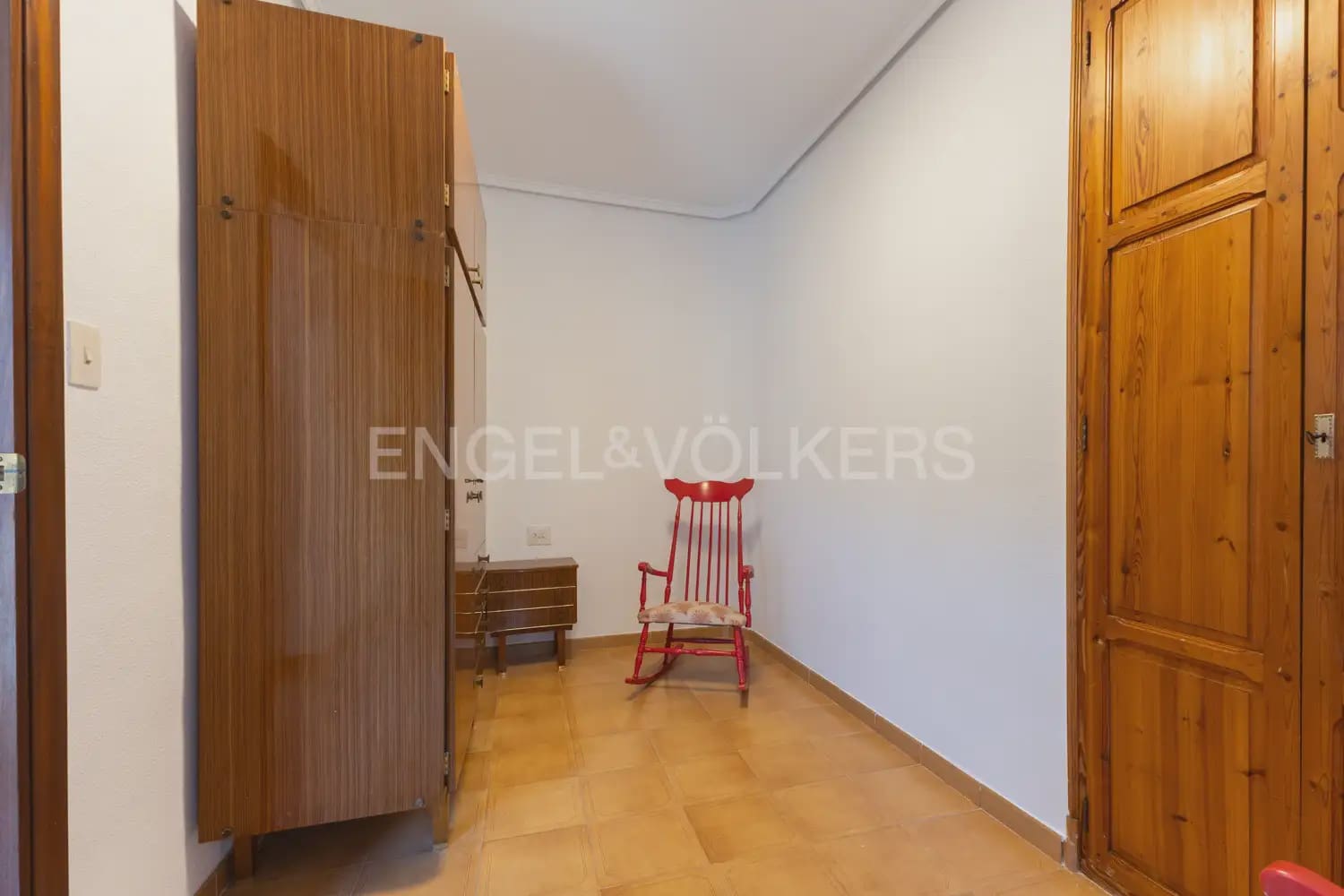 3 sovrum Lägenhet att hyra i Meliana - 1 050 € (Ref: 9948796)