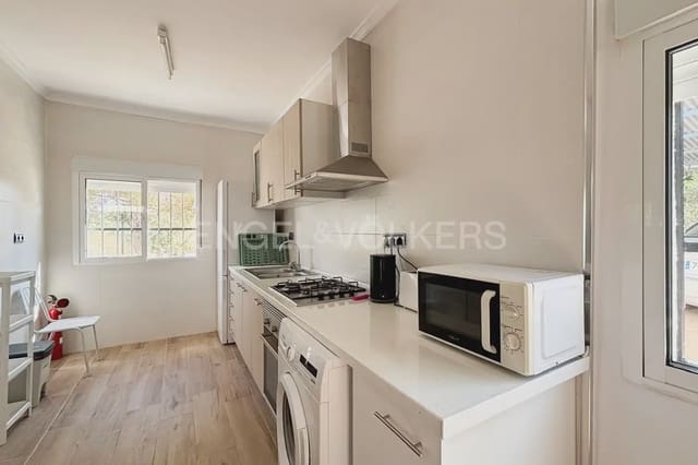 2 bedroom Villa for rent in Montserrat with pool - € 2,500 (Ref: 9948869)