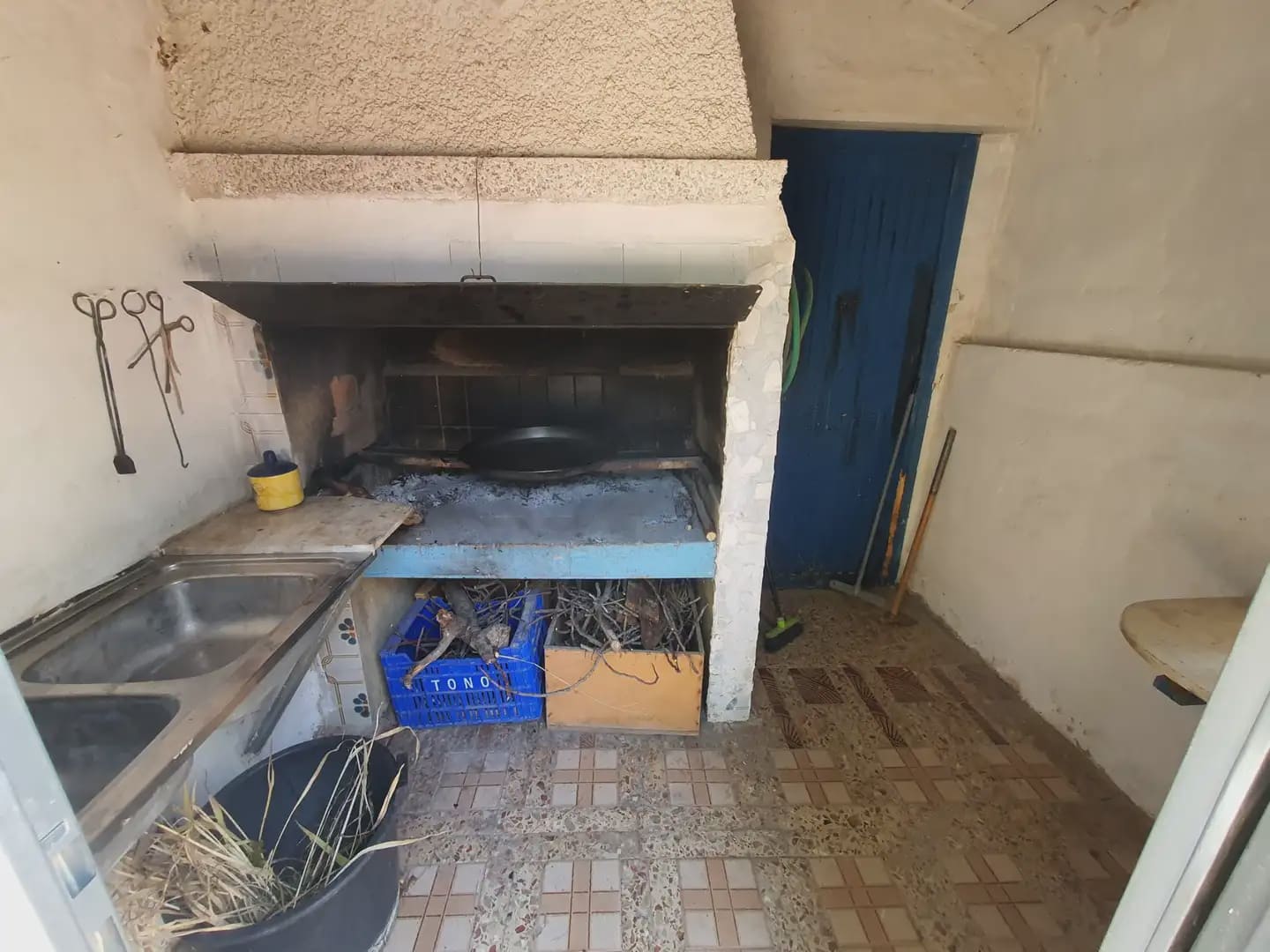 2 bedroom Villa for rent in Montserrat with pool - € 2,500 (Ref: 9948869)