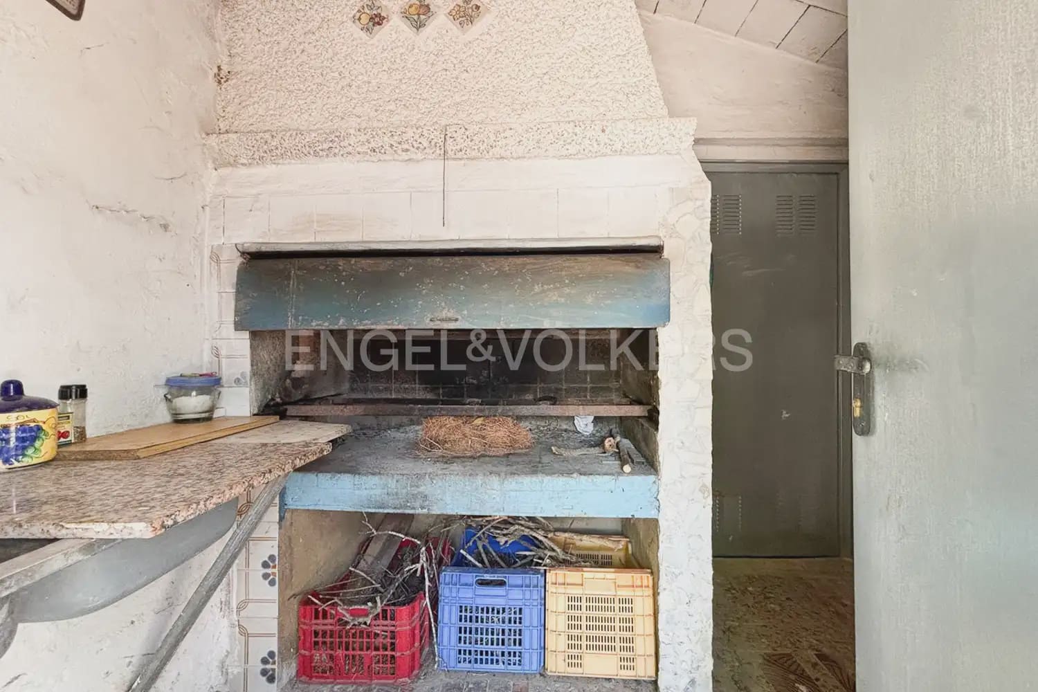 2 bedroom Villa for rent in Montserrat with pool - € 2,500 (Ref: 9948869)