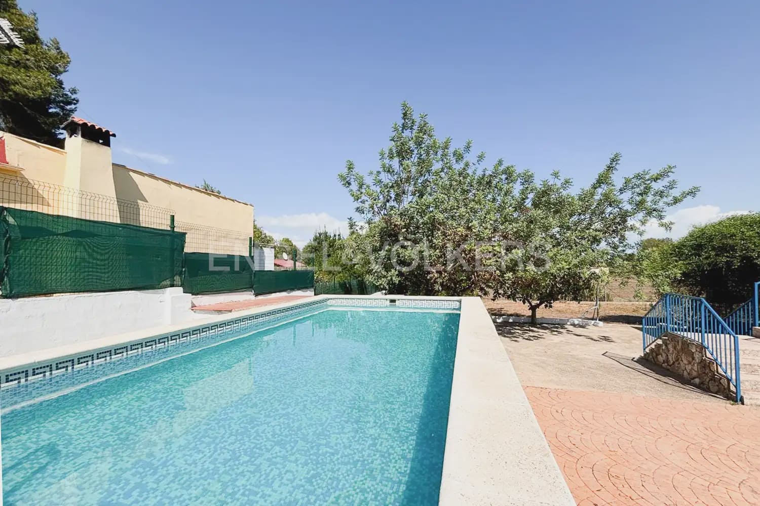 2 bedroom Villa for rent in Montserrat with pool - € 2,500 (Ref: 9948869)