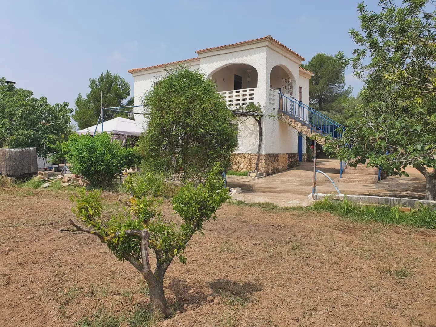 2 bedroom Villa for rent in Montserrat with pool - € 2,500 (Ref: 9948869)