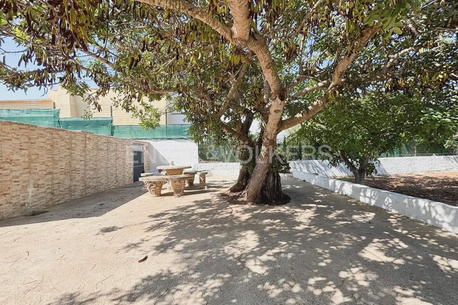 2 bedroom Villa for rent in Montserrat with pool - € 2,500 (Ref: 9948869)