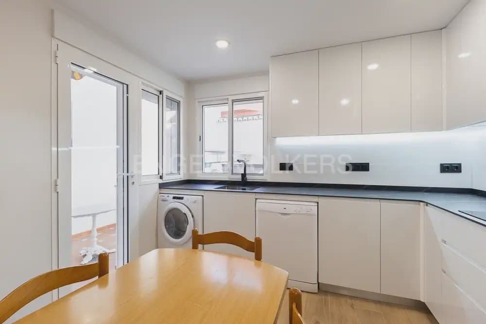 3 sovrum Hus att hyra i Godella med garage - 1 800 € (Ref: 9948870)