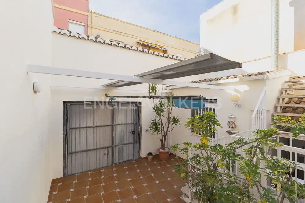 3 sovrum Hus att hyra i Godella med garage - 1 800 € (Ref: 9948870)