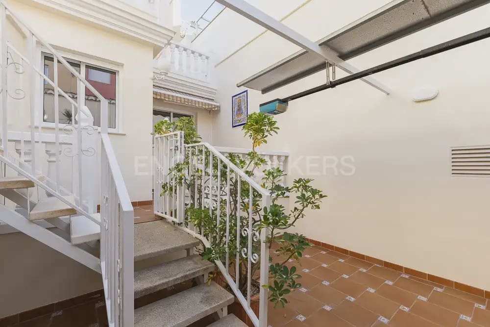 3 sovrum Hus att hyra i Godella med garage - 1 800 € (Ref: 9948870)