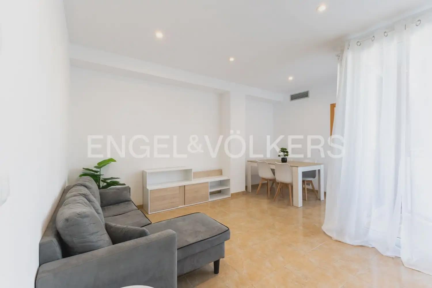 2 slaapkamer Flat te koop in Benicarlo met garage - € 130.000 (Ref: 9950229)