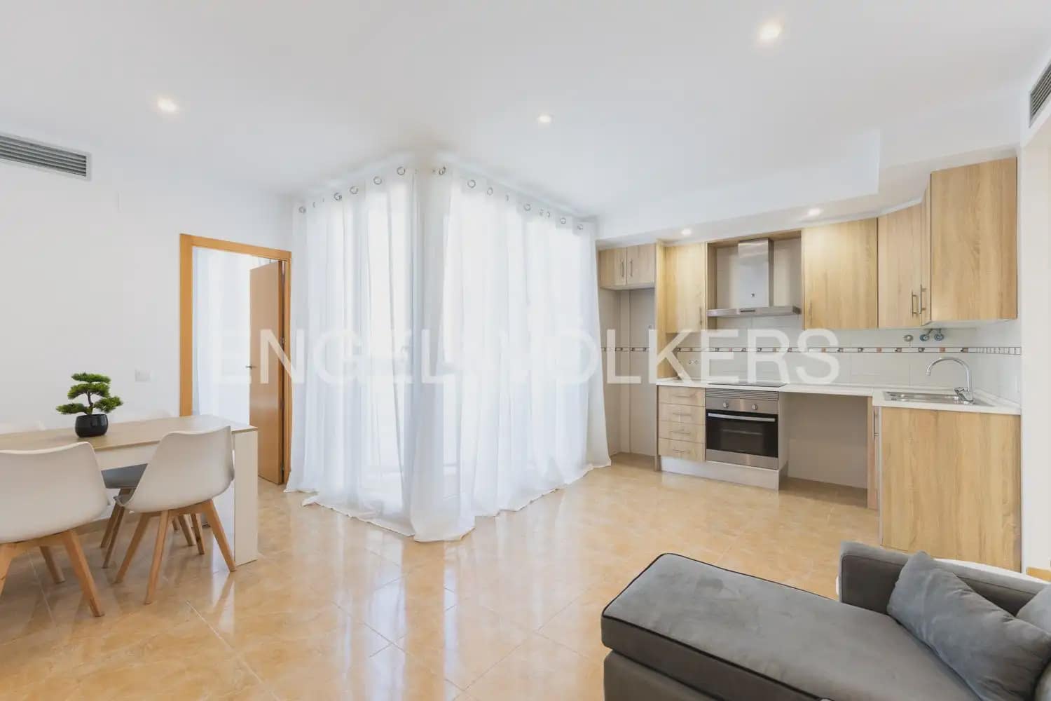 2 slaapkamer Flat te koop in Benicarlo met garage - € 130.000 (Ref: 9950229)