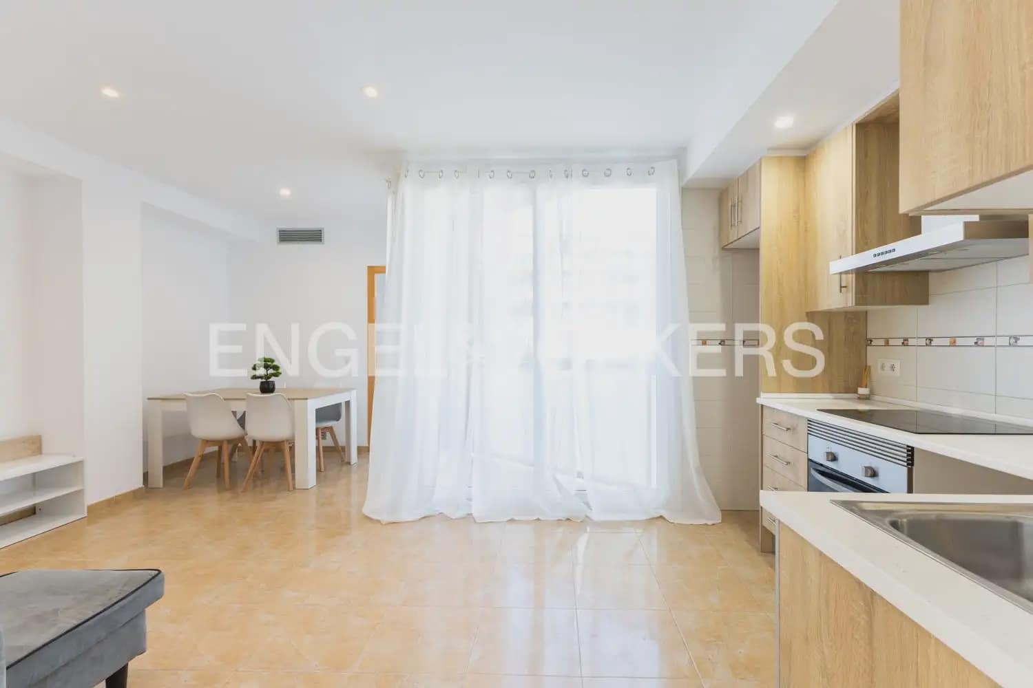 2 slaapkamer Flat te koop in Benicarlo met garage - € 130.000 (Ref: 9950229)