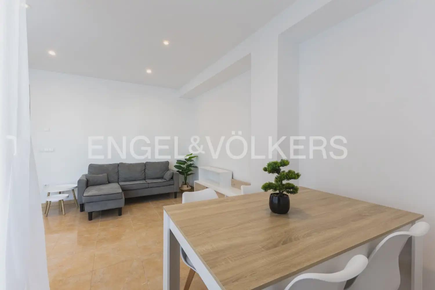 2 slaapkamer Flat te koop in Benicarlo met garage - € 130.000 (Ref: 9950229)