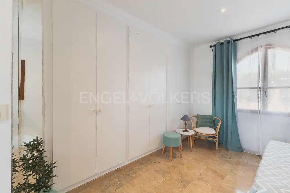 5 camera da letto Villa da affittare in Manises con piscina garage - 6.000 € (Rif: 9950231)