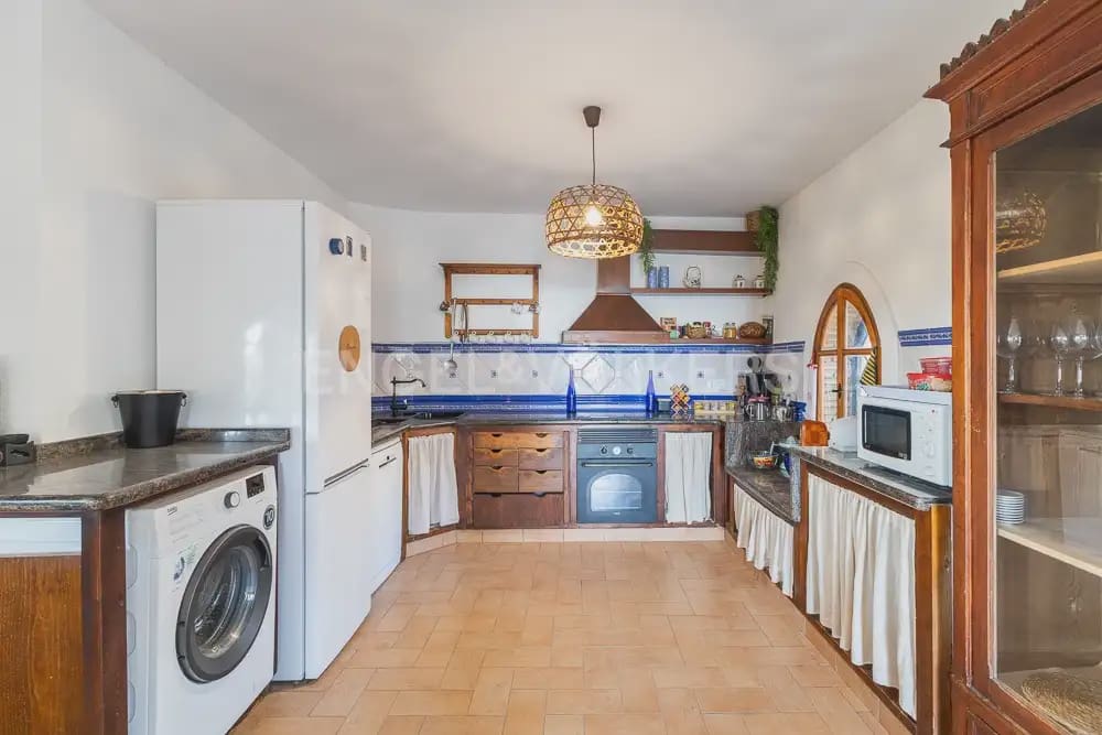 5 camera da letto Villa da affittare in Manises con piscina garage - 6.000 € (Rif: 9950231)