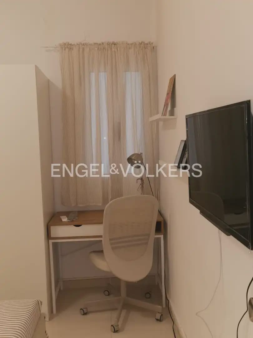 3 sovrum Lägenhet att hyra i Valencia stad - 1 350 € (Ref: 9950421)