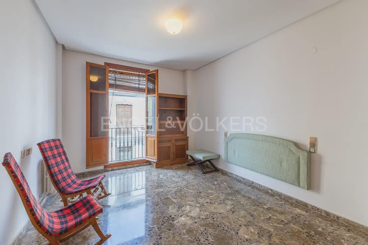 4 sypialnia Mieszkanie do wynajęcia w Carlet - 1 200 € (Ref: 9950423)