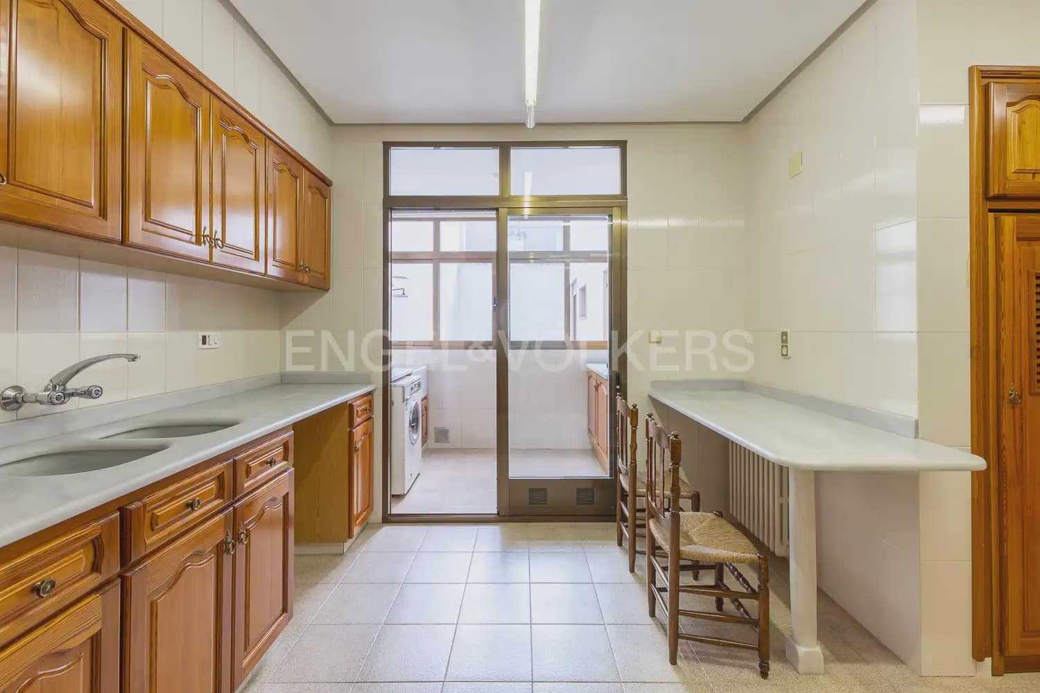 4 sypialnia Mieszkanie do wynajęcia w Carlet - 1 200 € (Ref: 9950423)