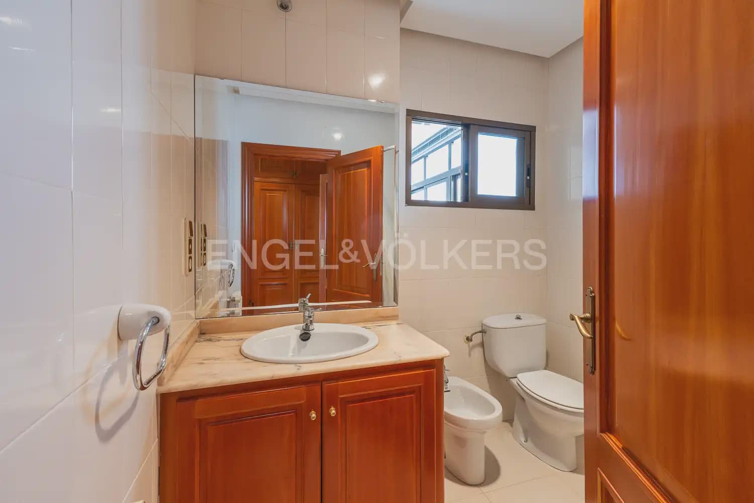 4 sypialnia Mieszkanie do wynajęcia w Carlet - 1 200 € (Ref: 9950423)