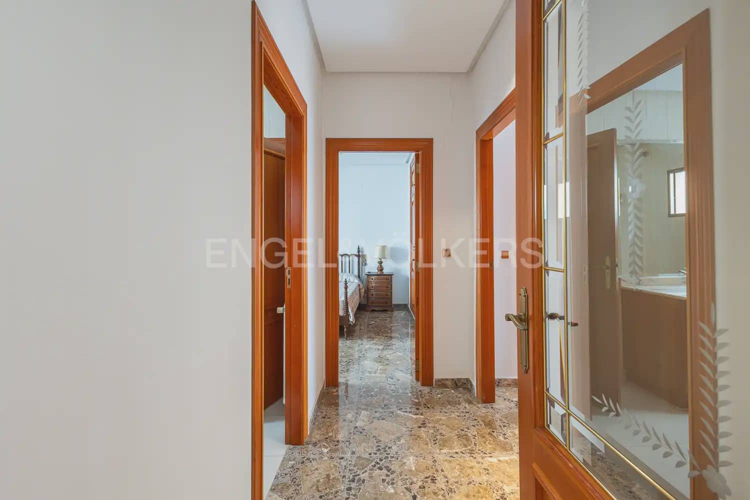 4 sypialnia Mieszkanie do wynajęcia w Carlet - 1 200 € (Ref: 9950423)