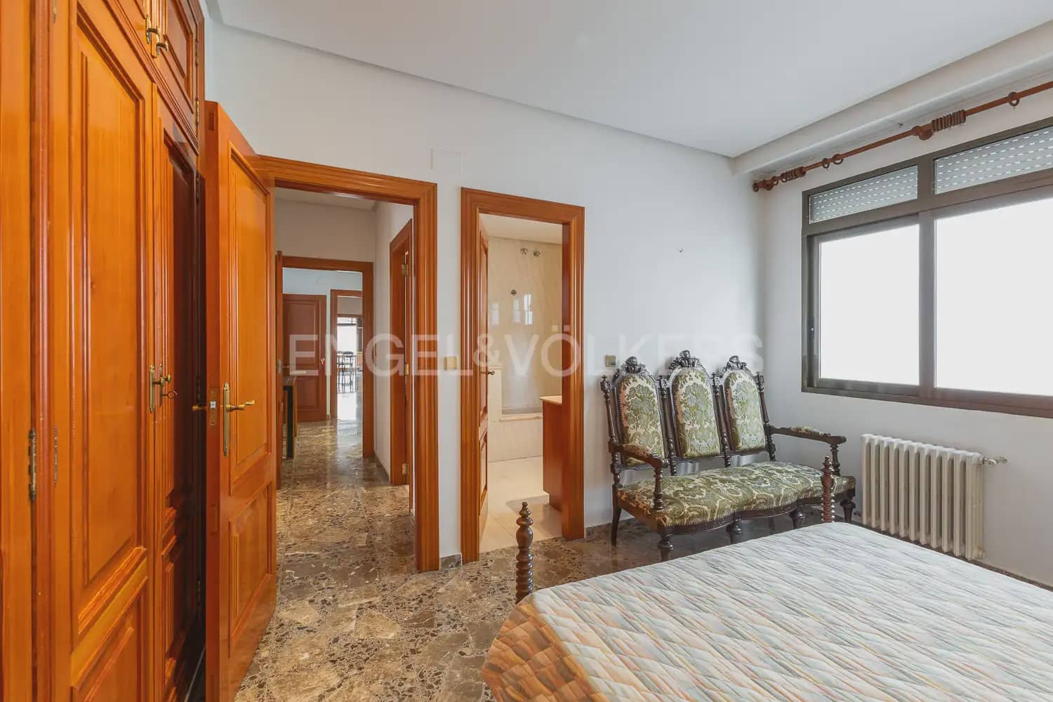 4 sypialnia Mieszkanie do wynajęcia w Carlet - 1 200 € (Ref: 9950423)