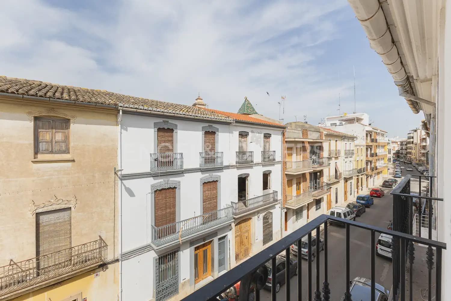4 bedroom Flat for rent in Carlet - € 1,200 (Ref: 9950424)