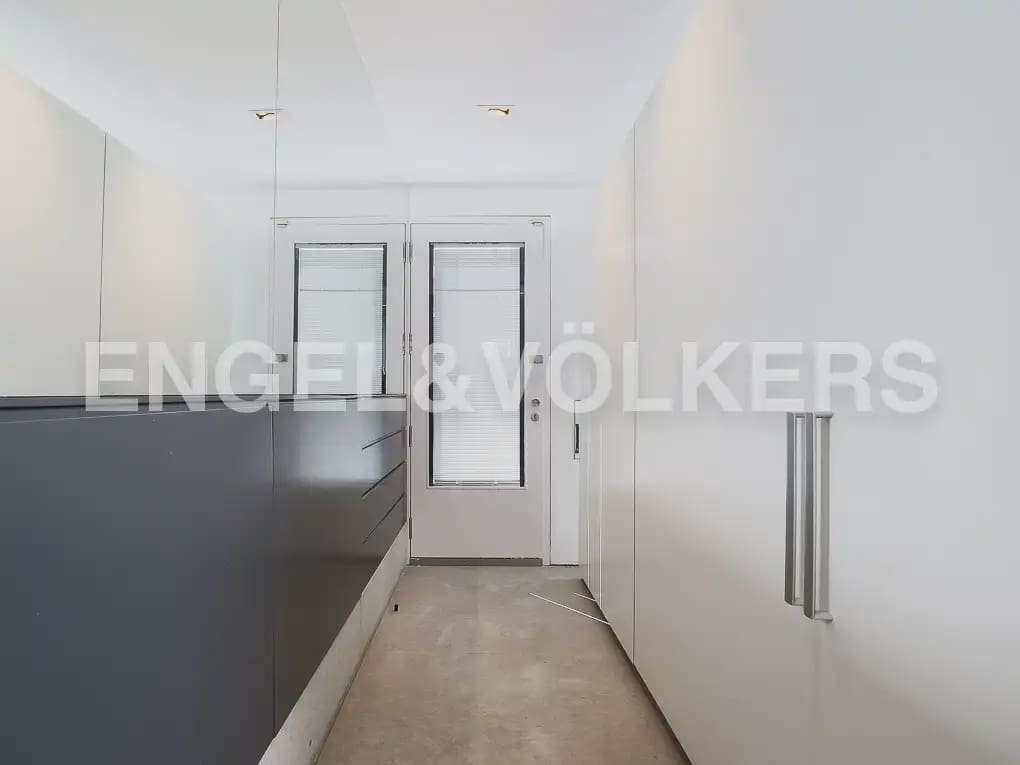 3 sovrum Takvåning att hyra i Valencia stad med garage - 3 300 € (Ref: 9950426)