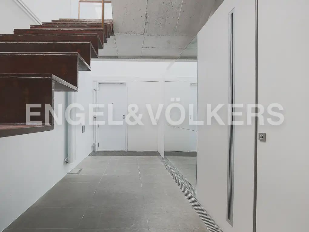 3 sovrum Takvåning att hyra i Valencia stad med garage - 3 300 € (Ref: 9950426)