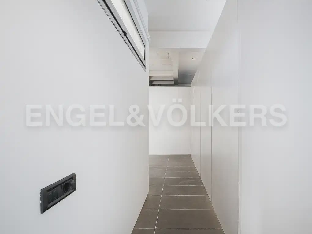 3 sovrum Takvåning att hyra i Valencia stad med garage - 3 300 € (Ref: 9950426)