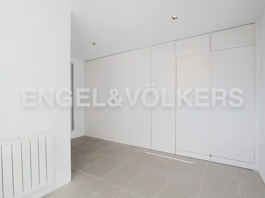 3 sovrum Takvåning att hyra i Valencia stad med garage - 3 300 € (Ref: 9950426)