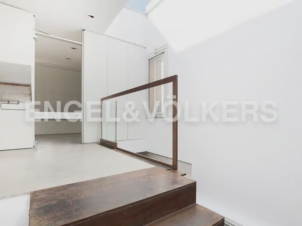 3 sovrum Takvåning att hyra i Valencia stad med garage - 3 300 € (Ref: 9950426)