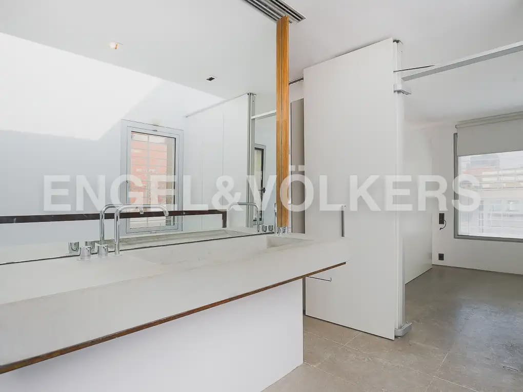 3 sovrum Takvåning att hyra i Valencia stad med garage - 3 300 € (Ref: 9950426)