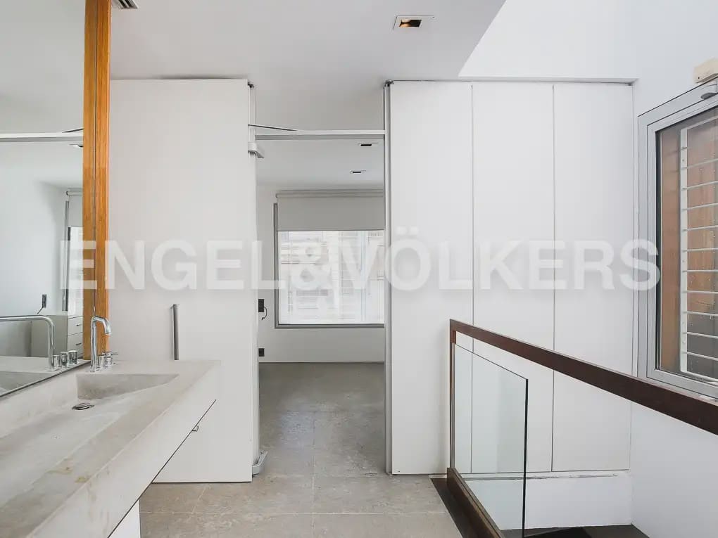 3 sovrum Takvåning att hyra i Valencia stad med garage - 3 300 € (Ref: 9950426)