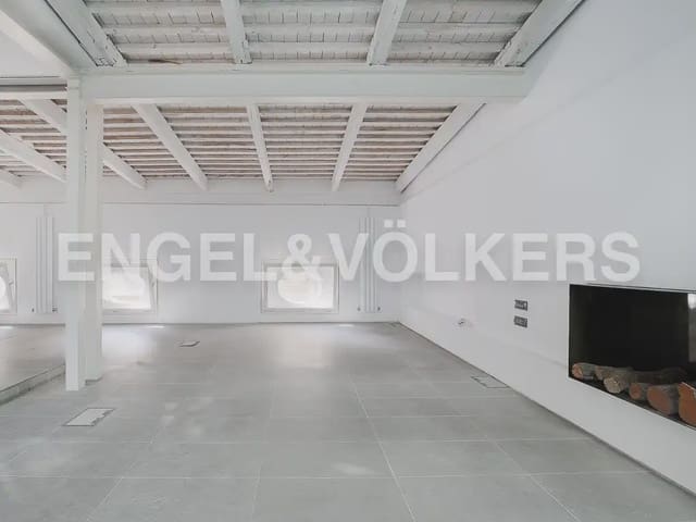 3 bedroom Penthouse for rent in Sant Francesc, Valencia city with garage - € 3,300 (Ref: 9950426)
