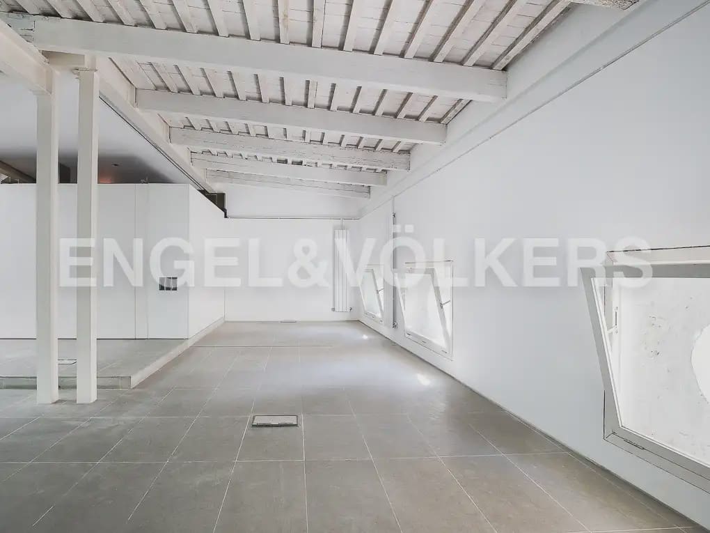 3 sovrum Takvåning att hyra i Valencia stad med garage - 3 300 € (Ref: 9950426)