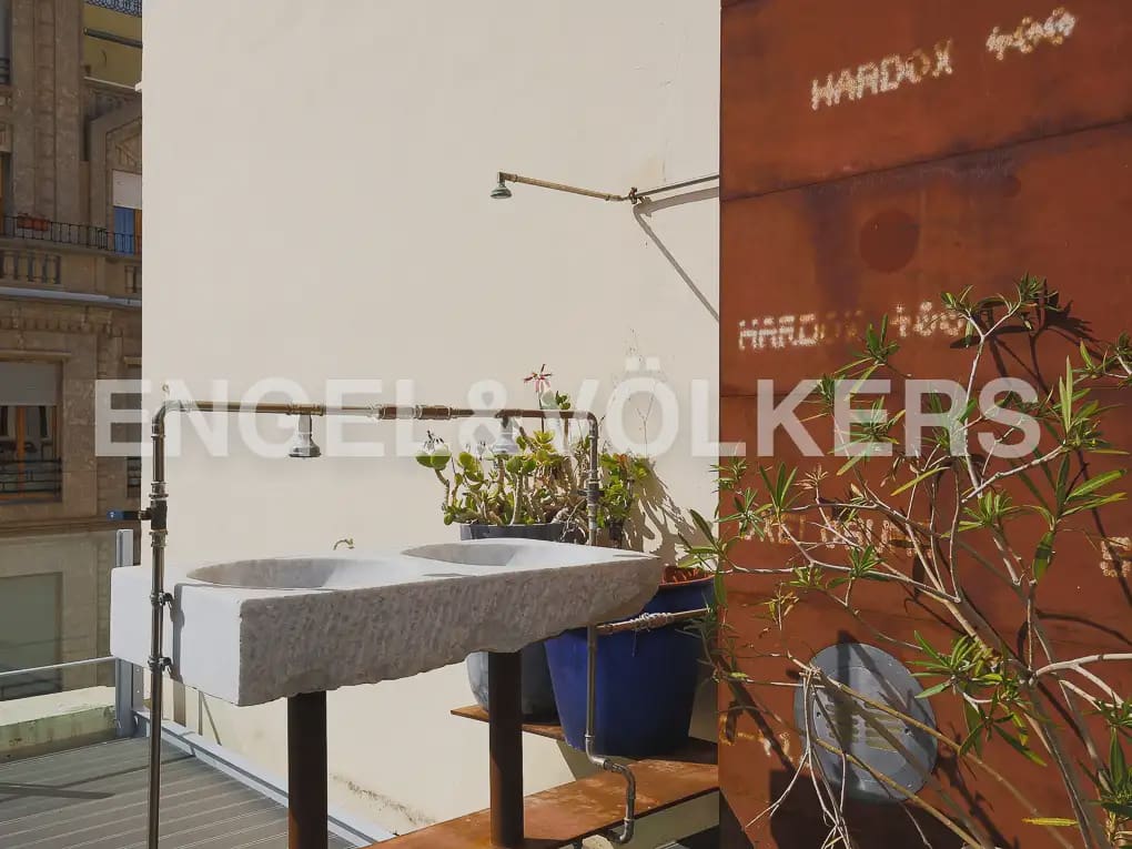3 sovrum Takvåning att hyra i Valencia stad med garage - 3 300 € (Ref: 9950426)