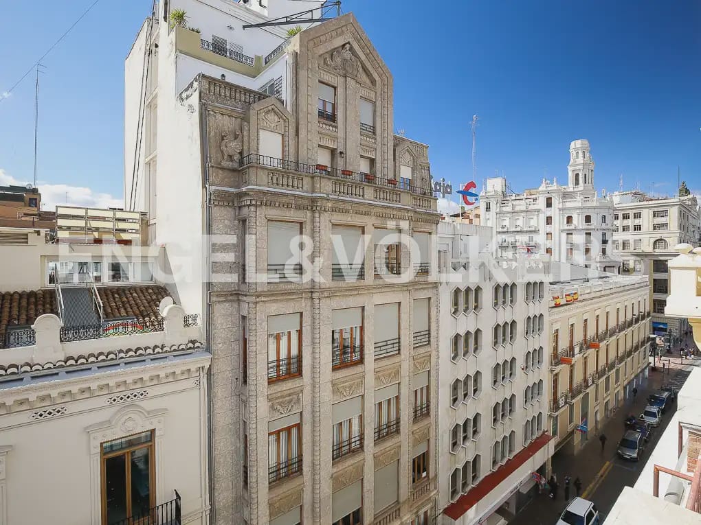 3 sovrum Takvåning att hyra i Valencia stad med garage - 3 300 € (Ref: 9950426)
