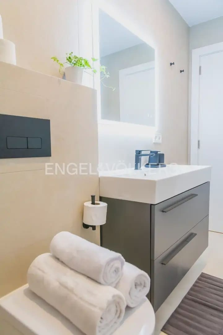 4 bedroom Flat for rent in Denia - € 2,200 (Ref: 9950427)