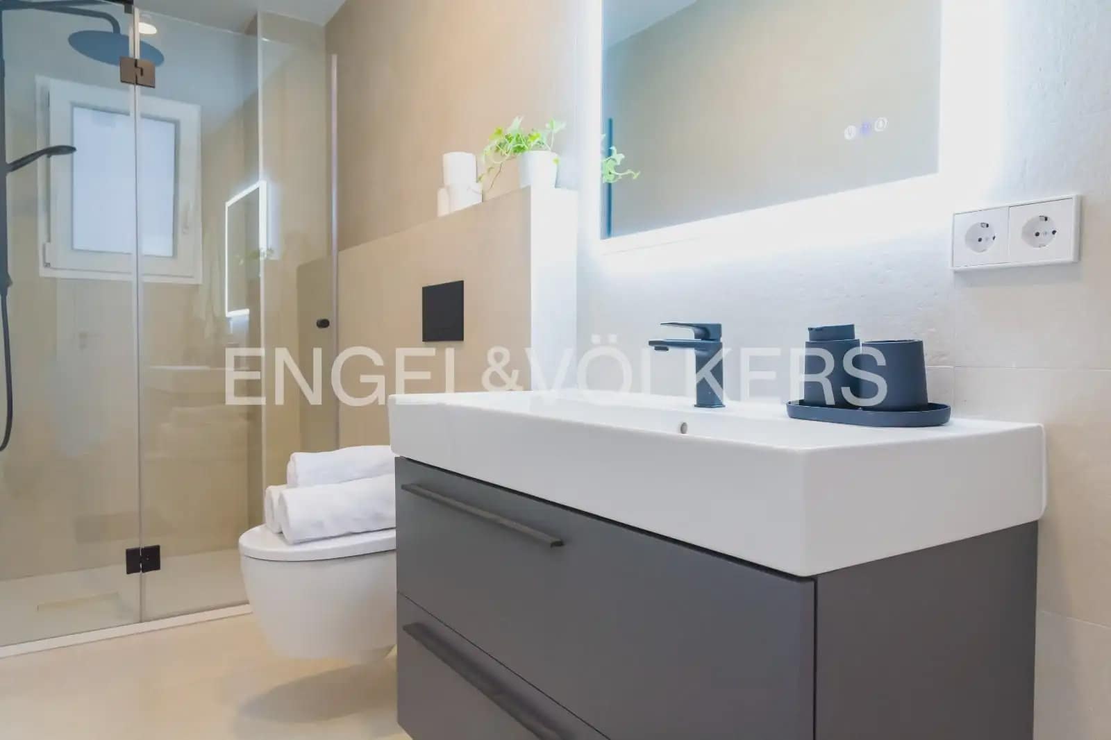 4 bedroom Flat for rent in Denia - € 2,200 (Ref: 9950427)