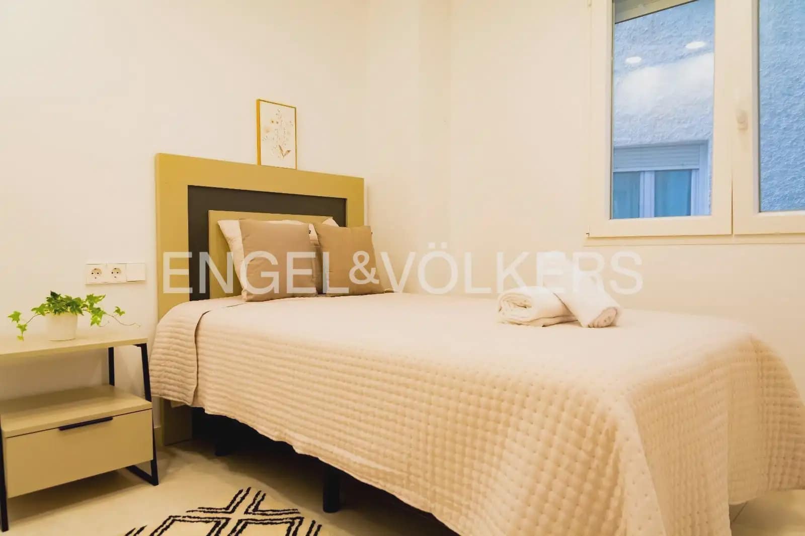 4 bedroom Flat for rent in Denia - € 2,200 (Ref: 9950427)