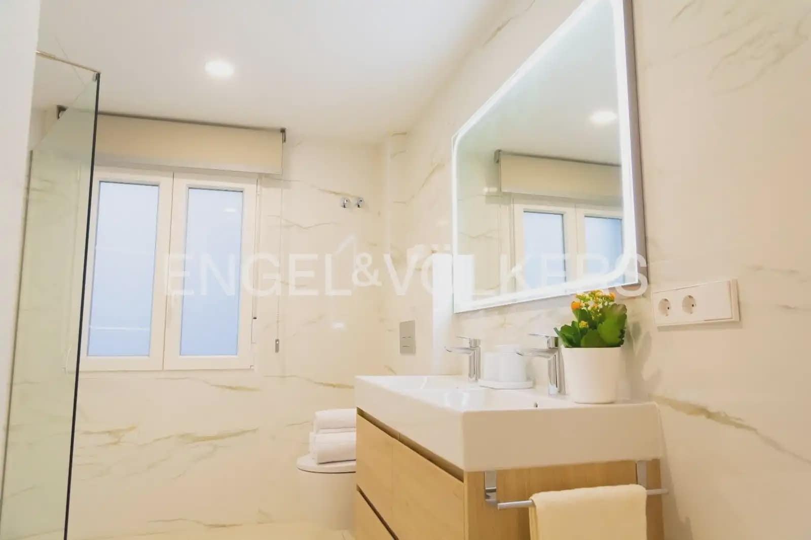 4 bedroom Flat for rent in Denia - € 2,200 (Ref: 9950427)