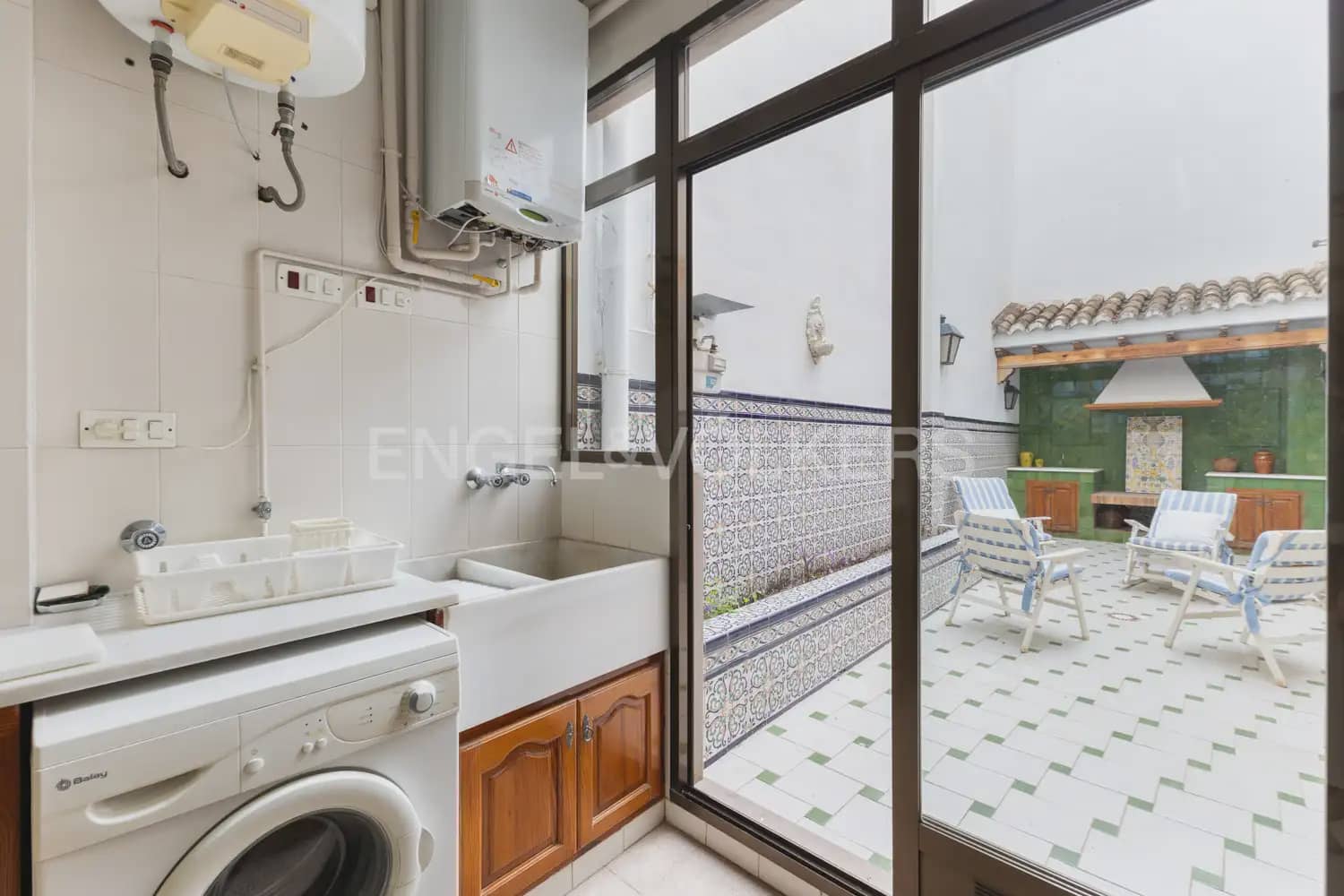 4 makuuhuone Asunto vuokrattavana paikassa Carlet - 1 700 € (Ref: 9950580)
