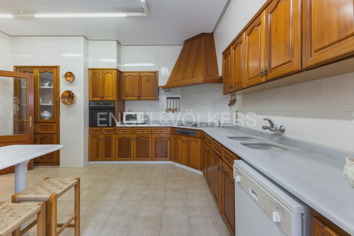 4 makuuhuone Asunto vuokrattavana paikassa Carlet - 1 700 € (Ref: 9950580)