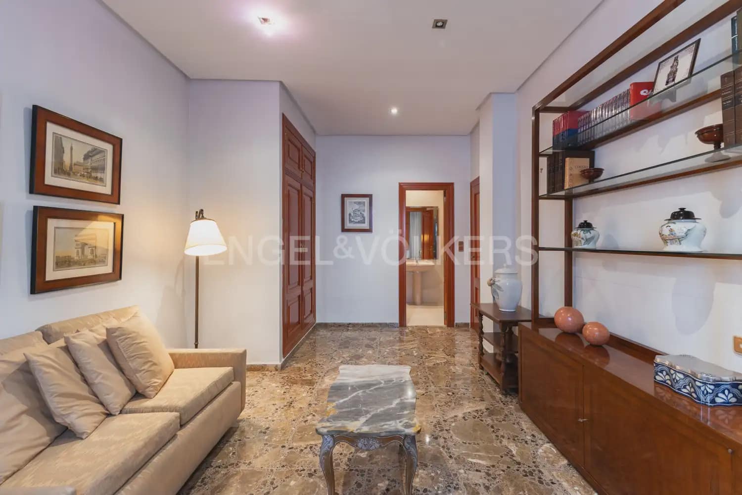 4 makuuhuone Asunto vuokrattavana paikassa Carlet - 1 700 € (Ref: 9950580)
