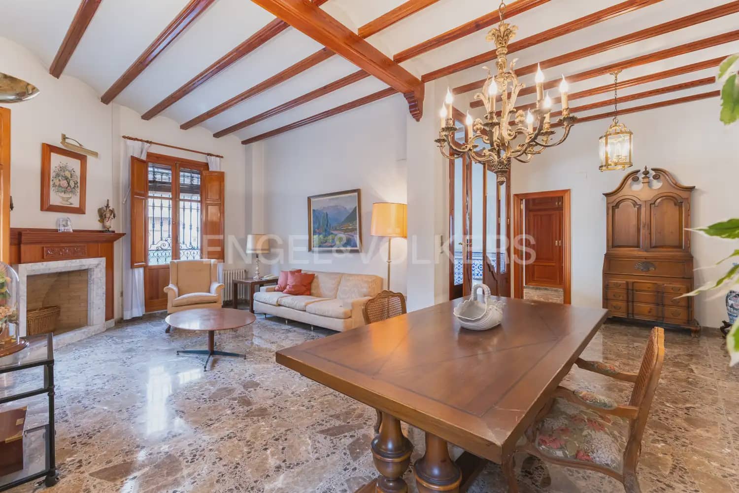 4 makuuhuone Asunto vuokrattavana paikassa Carlet - 1 700 € (Ref: 9950580)