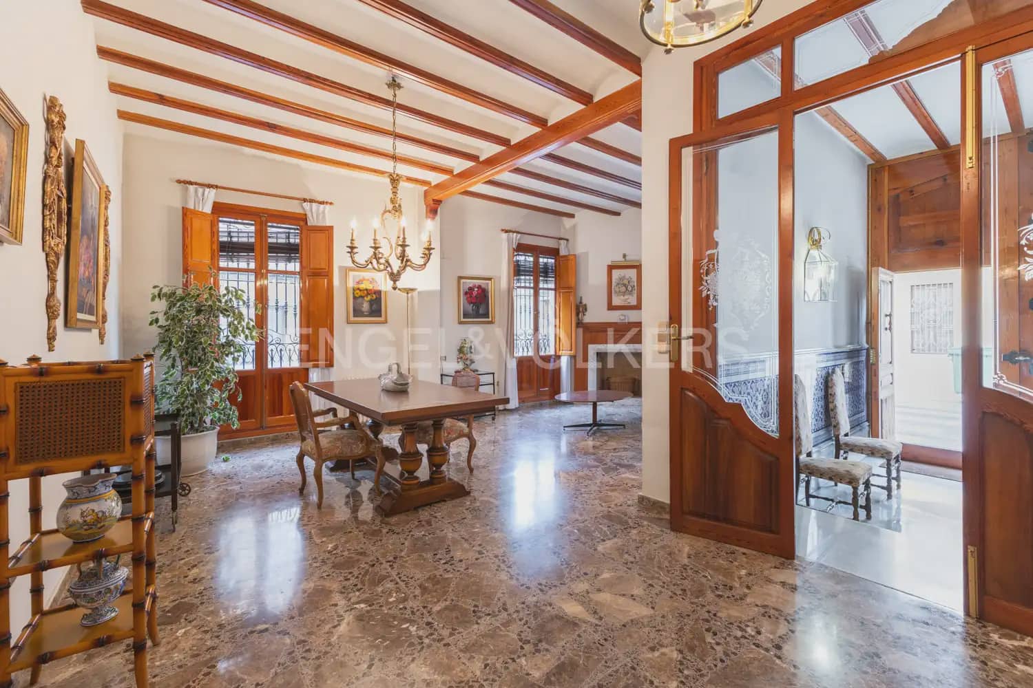 4 makuuhuone Asunto vuokrattavana paikassa Carlet - 1 700 € (Ref: 9950580)