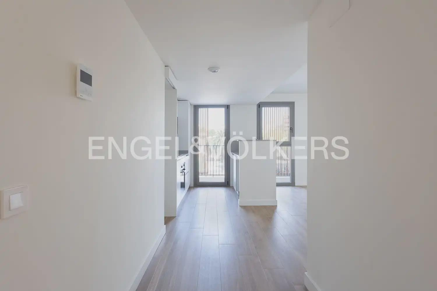 3 soverom Leilighet til leie i Valencia by med garasje - € 1 600 (Ref: 9950581)