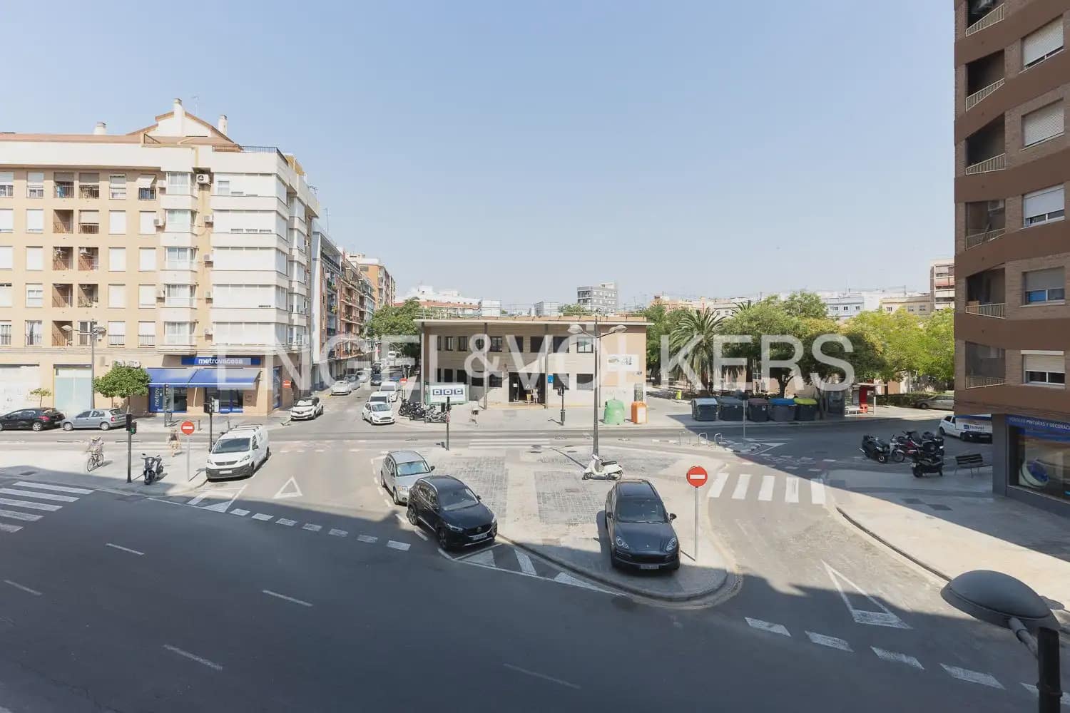 3 soverom Leilighet til leie i Valencia by med garasje - € 1 600 (Ref: 9950581)