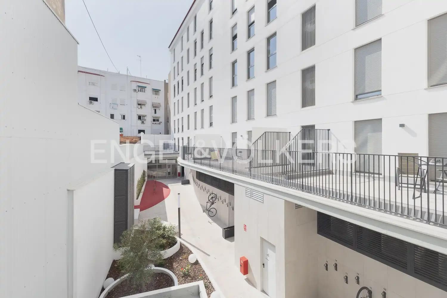 3 soverom Leilighet til leie i Valencia by med garasje - € 1 600 (Ref: 9950581)